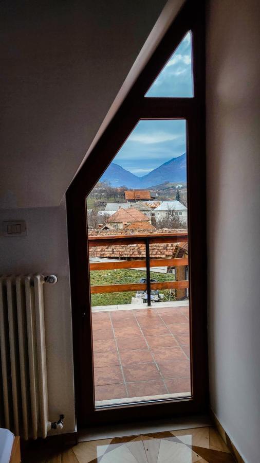 Pensiunea Tesoro Corbeni Esterno foto